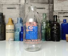 431 - Vintage Rare CMP Cork Milk Producers Collectible Decorative Bottle