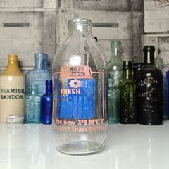 431 - Vintage Rare CMP Cork Milk Producers Collectible Decorative Bottle