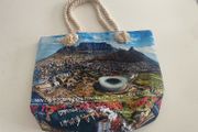 Beach tote bag with zipper