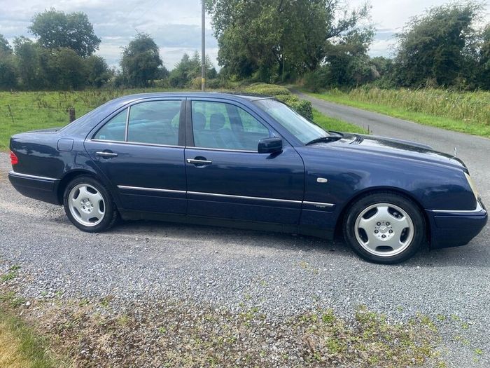 Mercedes E280 Avantgarde