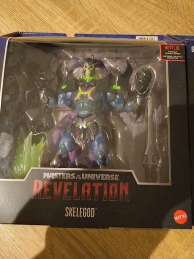 Masters Of The Universe Revelation Skelegod And Stinkor