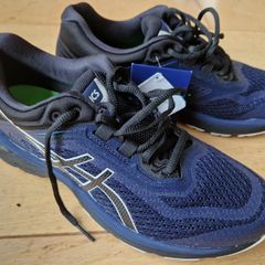 Brand new - Asics GT-2000 6 Trail PlasmaGuard