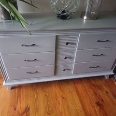 sideboard