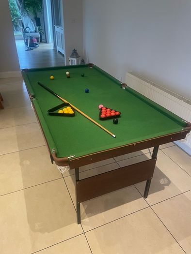 Kids Snooker table