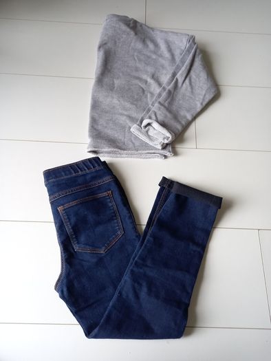Girls jumper and jeans