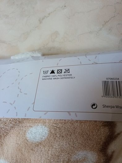 Puddlepat Super Soft Wrap X 2.  S. One Size.    B.N.W.T