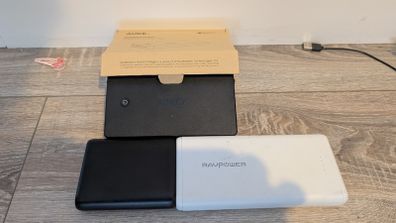 Power Bank x 3
