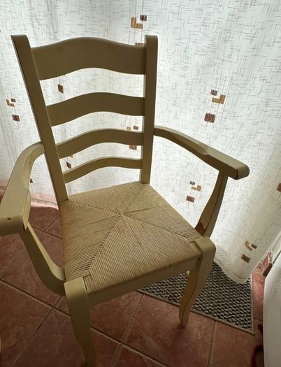 Kitchen Table and Chairs