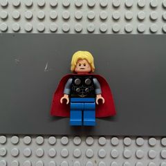 lego super heroes sh0098 Thor minifigure - Starched Fabric Cape, Blue Legs