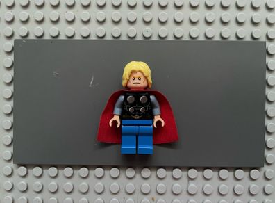 lego super heroes sh0098 Thor minifigure - Starched Fabric Cape, Blue Legs
