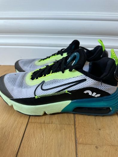 Nike Aur Max 9020