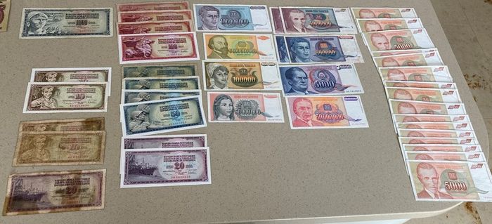 Yugoslavia 42 Banknotes lot