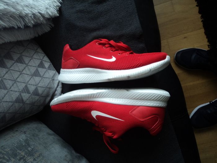 Ladies new Nike runners