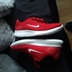 Ladies new Nike runners