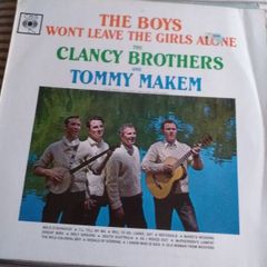 The Clancy Brothers & Tommy Makem.