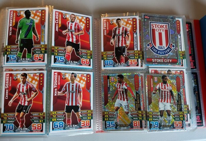 Match Attax 15/16 in Binder.  (Other seasons also)