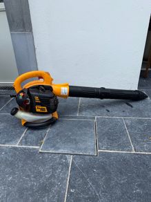 Poulan Pro Petrol Leaf Blower