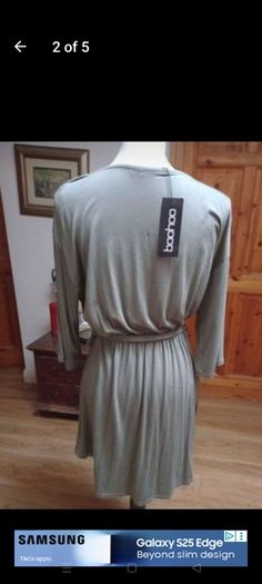 Boohoo dress with elasticated waist and belt. New with tags.