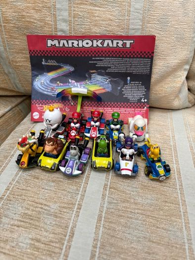 Mario Kart hot wheels race track