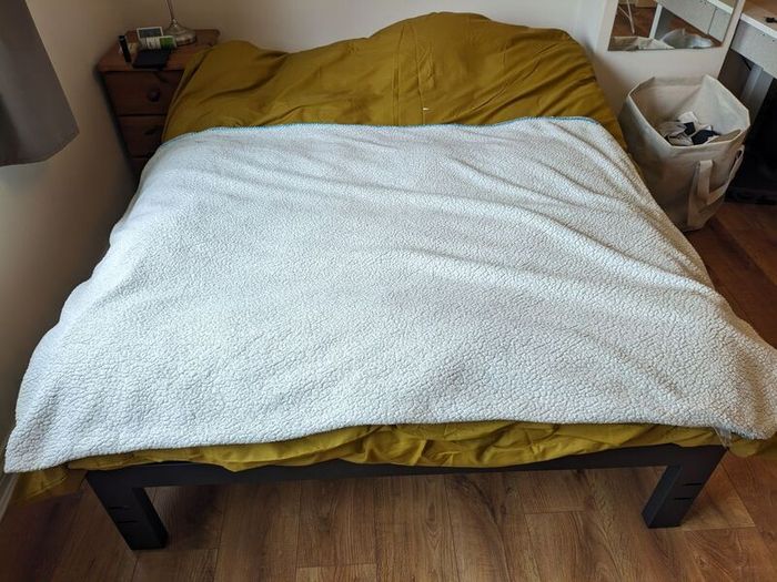 Cozy Warm Soft Throw Blanket for Sofa / Bed