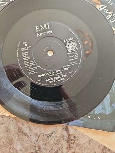 Bowie / Jagger 7" - Dancing In The Streets