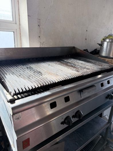 Premium Falcon Commercial Gas Chargrill (With Stand)