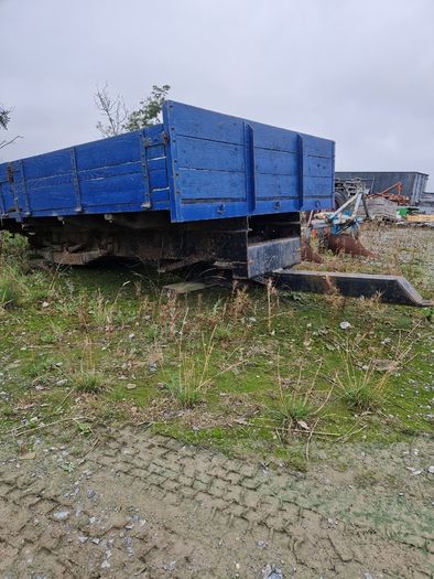 Chassis for trailer