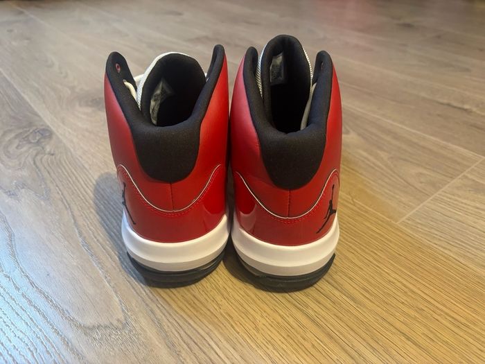 Jordan Max Aura Size 10 Uk