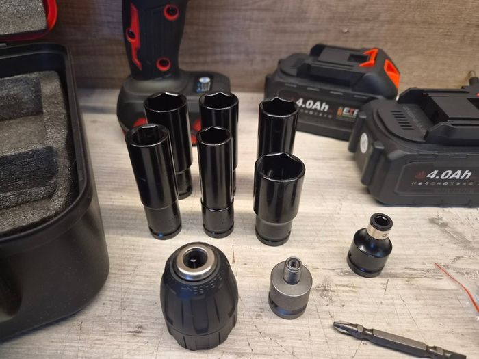 ONEVAN 1/2 inch Cordless Impact Wrench 1700Nm Brushless Electric with 2 Batteries & Fast Charger Red Black