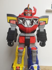 Mighty Morphin Power Rangers MegaZord