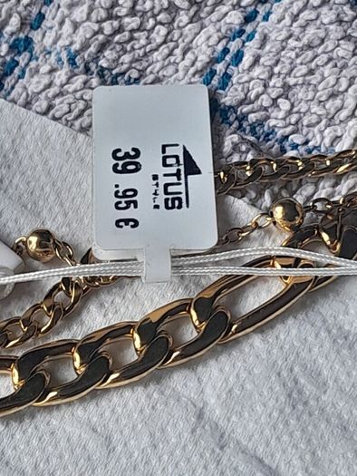 lot of jewellery