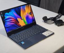 Asus Zenbook 13 Flip