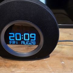 Jbl bluetooth speaker, fm radio, alarm clock