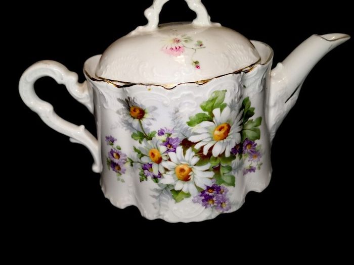 1800s rare large porcelain teapot