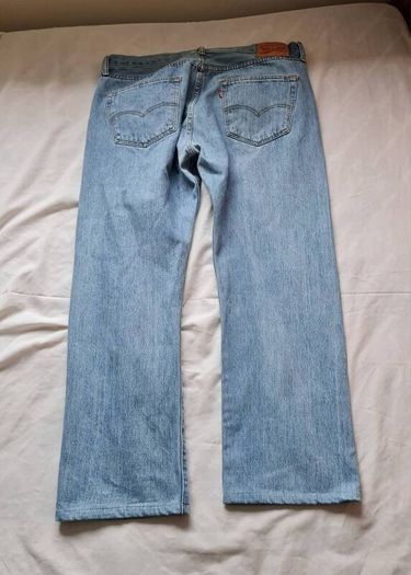 levis 501 Size 38/28 button fly have been shortened from 32" leg In excellent condition