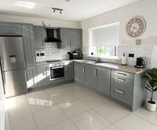 Full Kitchen - Appliances included