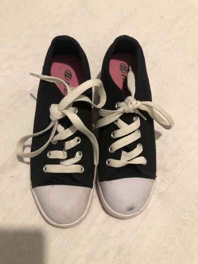 shoes wheels