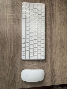 Touch ID Apple Magic Keyboard + Magic Mouse
