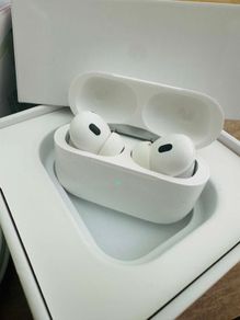 Brand New sealed in Box Wireless Bluetooth Ear Buds