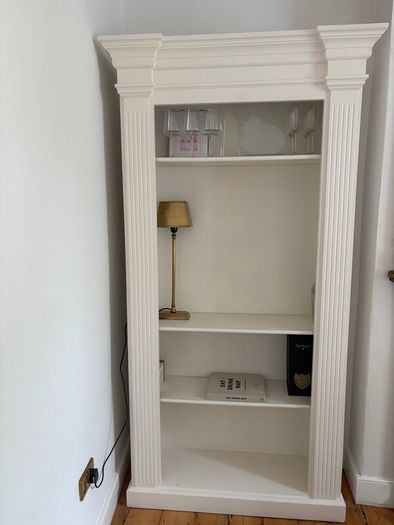Cabinet / Bookcase