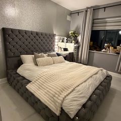 Gorgeous Grey Chesterfield Double Bed & IKEA Mattress 350 ONO