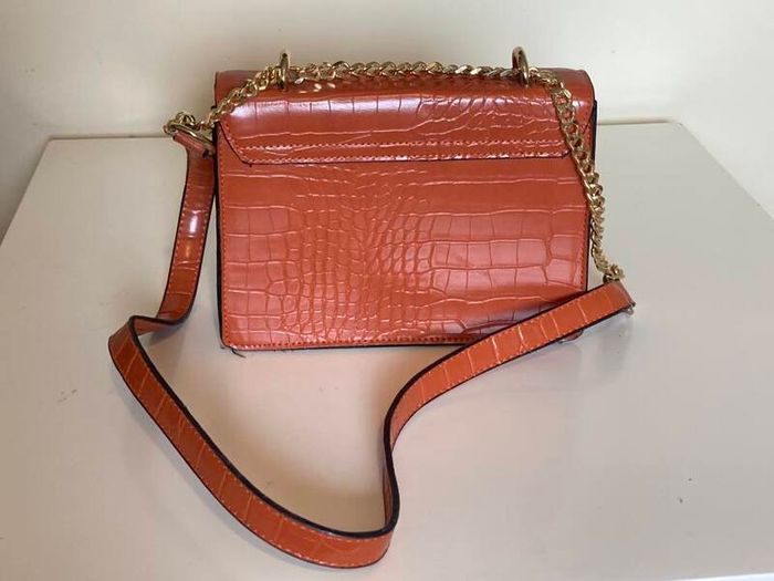 Elegant Croc Effect Crossbody Bag | Gold Chain Detail