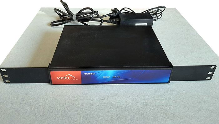 Fortinet Networks MC1550 Controller & 17 AP822i Access Points Set 2.