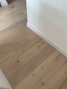 5.78 m2 of new boxed wood floor Oak White - Matt Lacquered