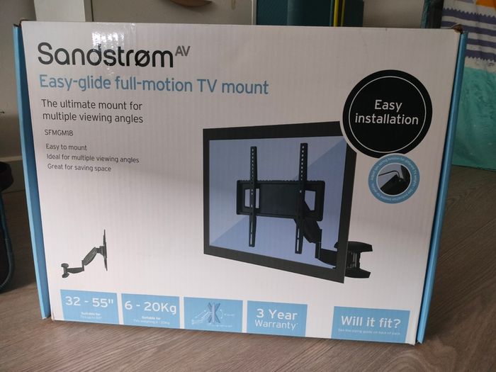 Brand new TV wall mount (Sandstrom SFMGM18),