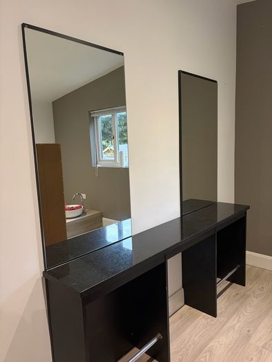 Double hairdressing/ barber station for sale!