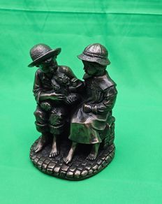 Genesis Fine Arts W1 Puppy Love Boy & Girl Bronze Figurine Ornament
