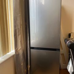 Samsung Series 4 SpaceMax Fridge Freezer