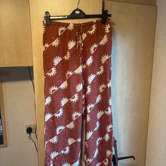 Primark White and Rust Floral Print Pants