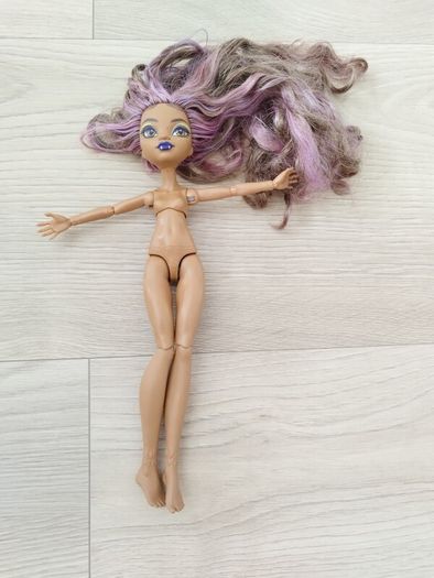 Dolls for sale  Rainbow and monster high